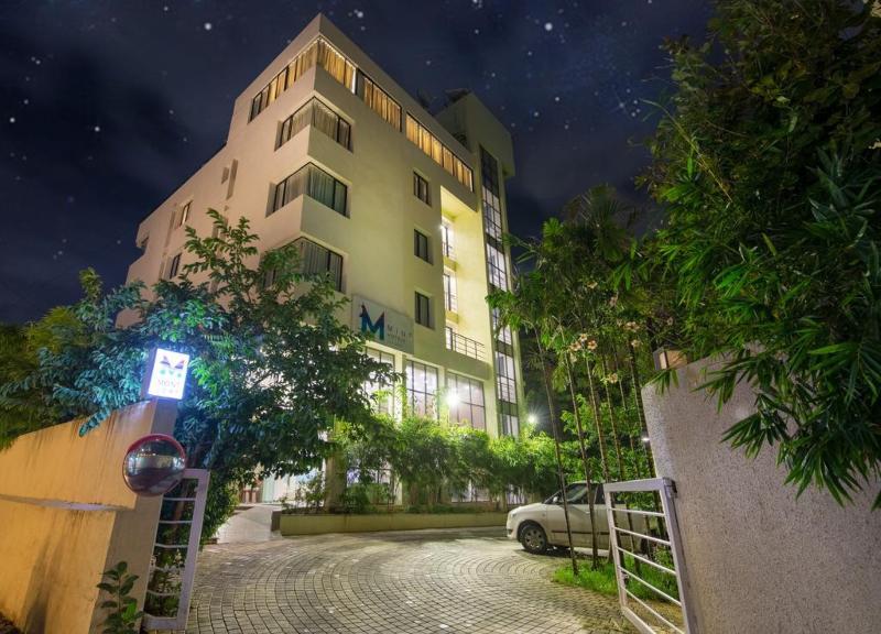 Hotel Mint Montvert Baner Пюн Екстериор снимка
